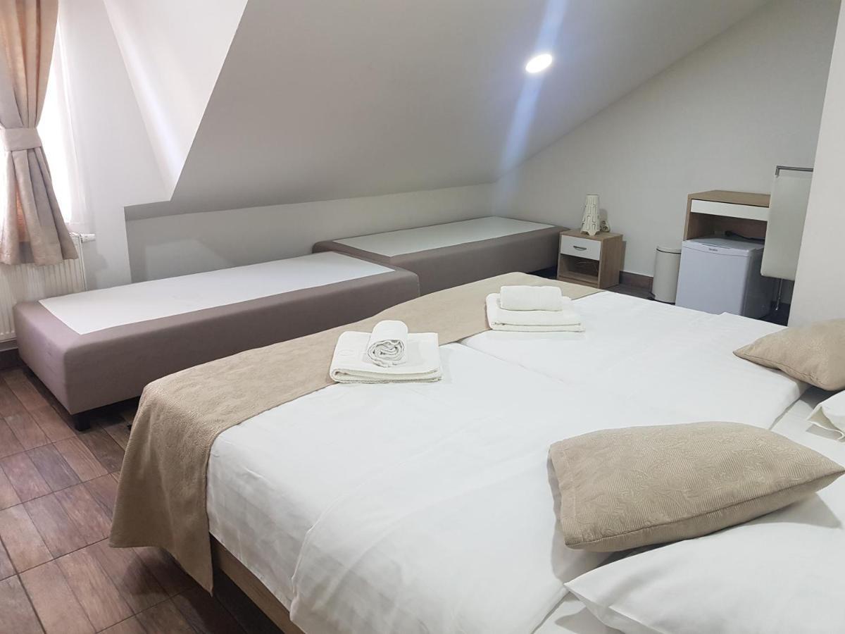 Guesthouse Dubai Загреб Екстер'єр фото