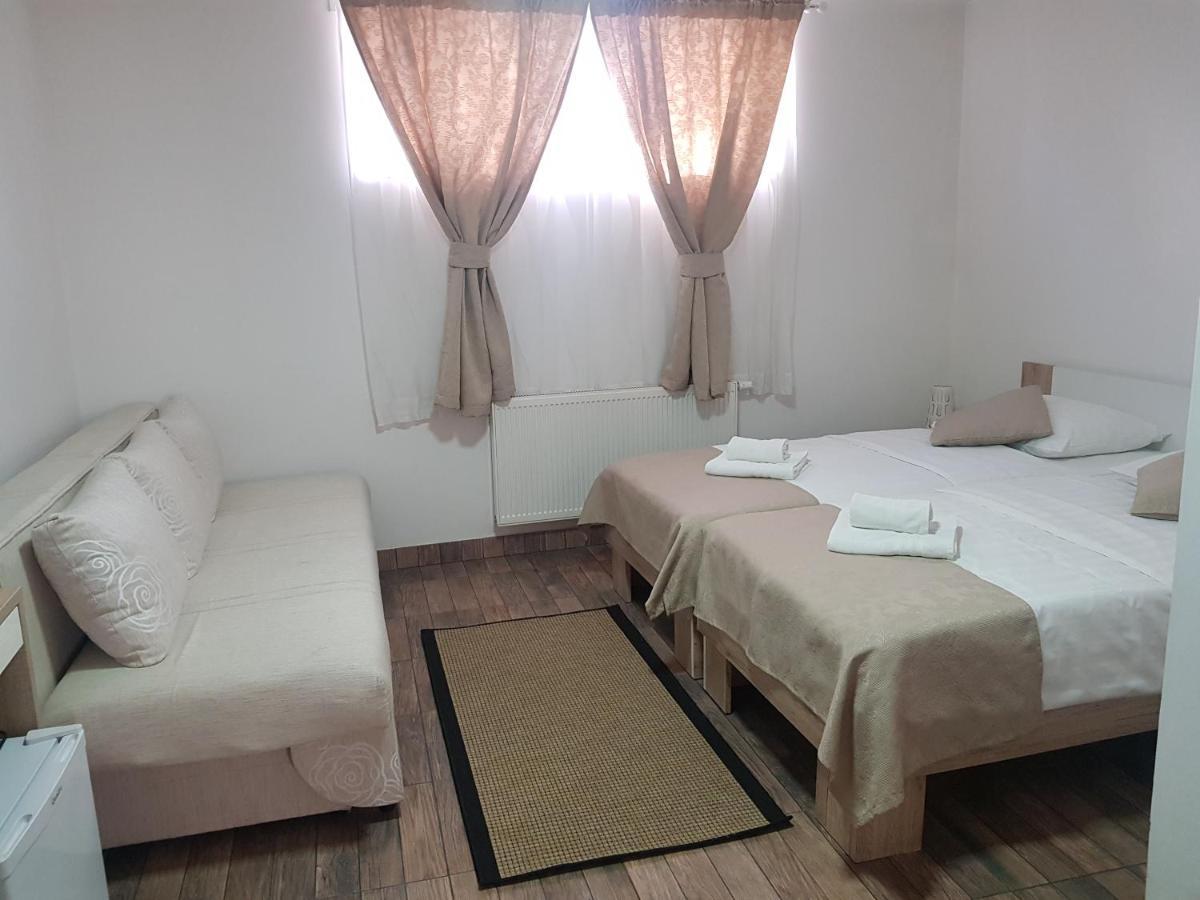Guesthouse Dubai Загреб Екстер'єр фото