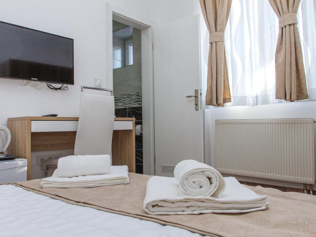 Guesthouse Dubai Загреб Екстер'єр фото